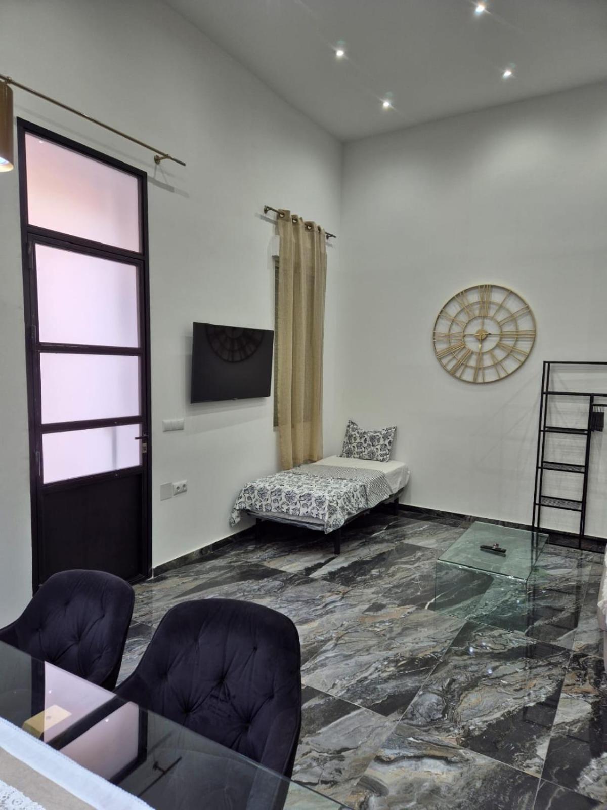 Downtown Apartments Alicante Exterior photo