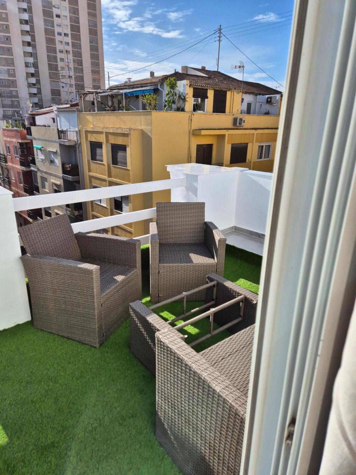 Downtown Apartments Alicante Room photo