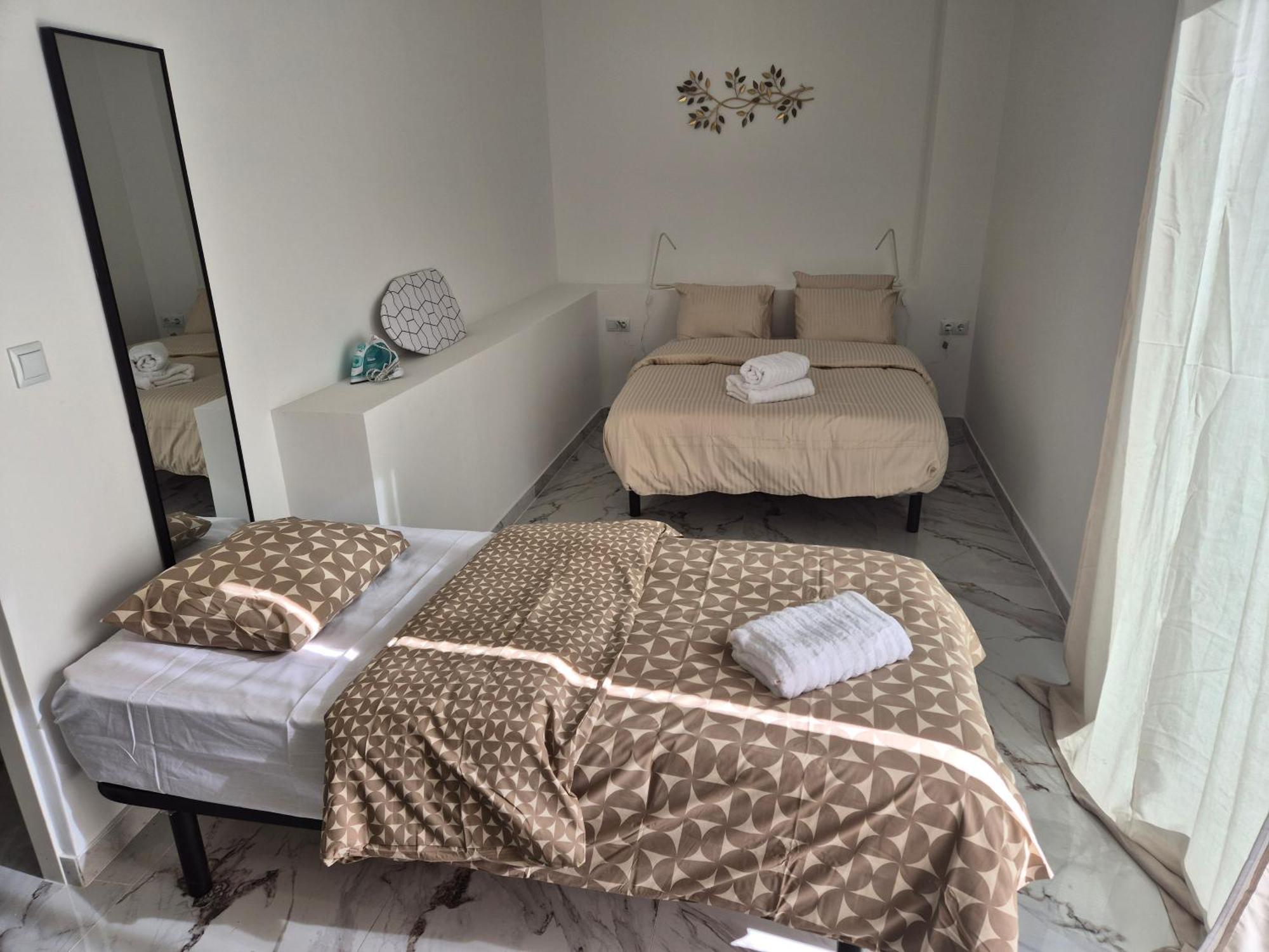 Downtown Apartments Alicante Room photo